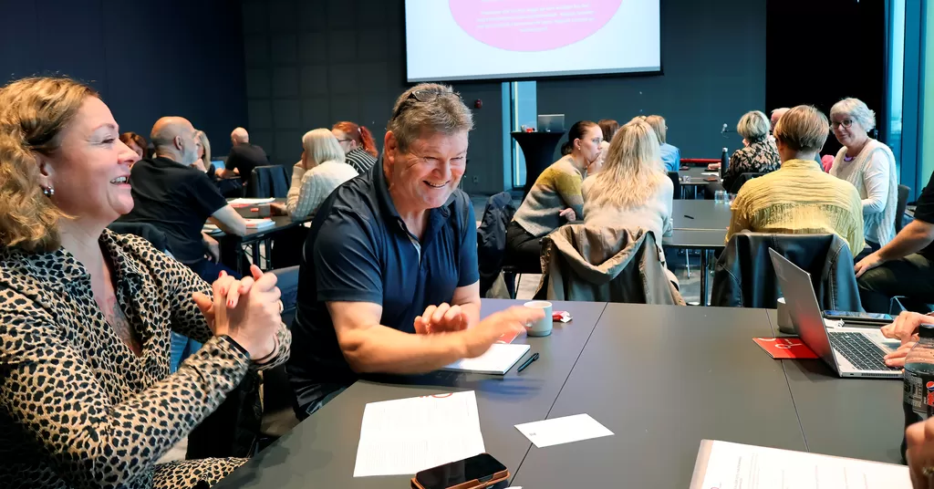 Ove Solsvik og Wanja Sæther prøvde seg på dilemmaer under FO Nordlands samling om yrkesetikk i høst. 
